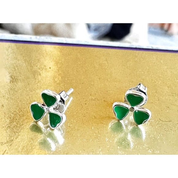 Shamrock Earrings Green Posts New Small St Patrick's Day Parade Party Fe… - Picture 7 of 12